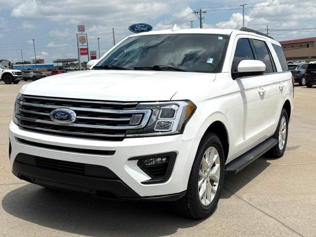 2021 Ford Expedition — side profile view