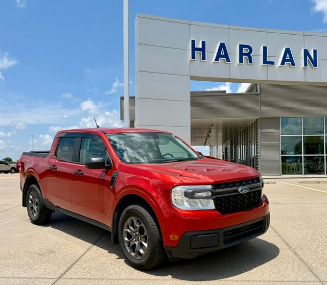 2024 Ford Maverick XLT FWD SuperCrew in Hot Pepper Red Metallic Tinted Clearcoat — front three-quarter view